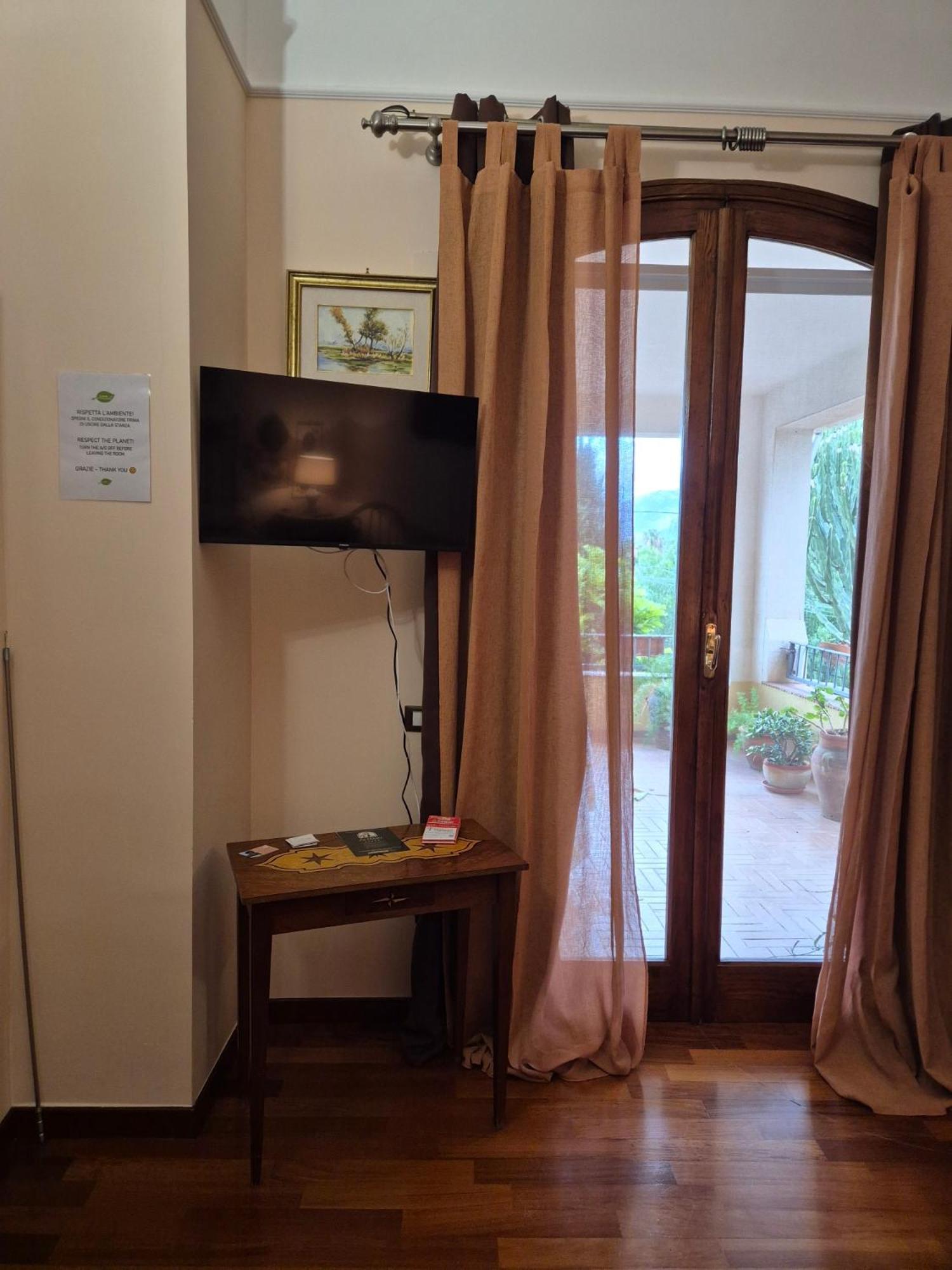 Amuni Da Vita E Pietro Carini Extérieur photo